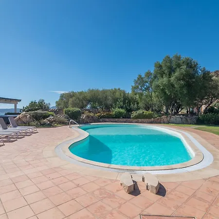 2 Porto Taverna * San Teodoro (Sardinia)
