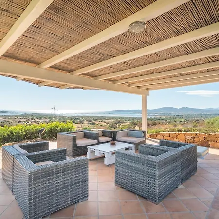 2 Porto Taverna * San Teodoro (Sardinia)