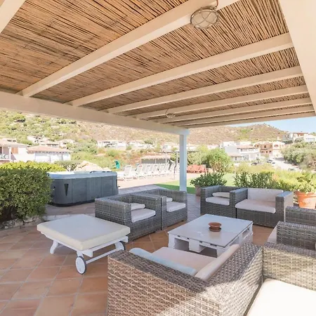 アパート 2 Porto Taverna *